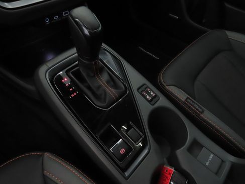 Used 2025 Subaru Crosstrek 2.5i Limited w/ Crosstrek Mirror Package image 18