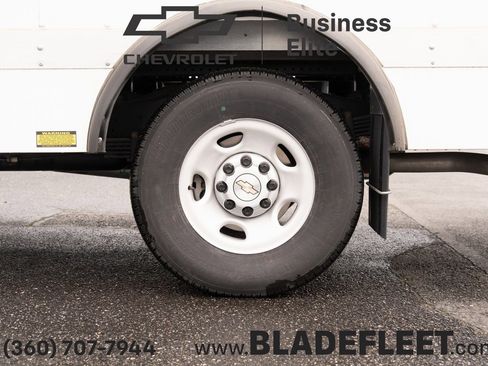 New 2024 Chevrolet Express 3500 w/ Power Convenience Package image 9
