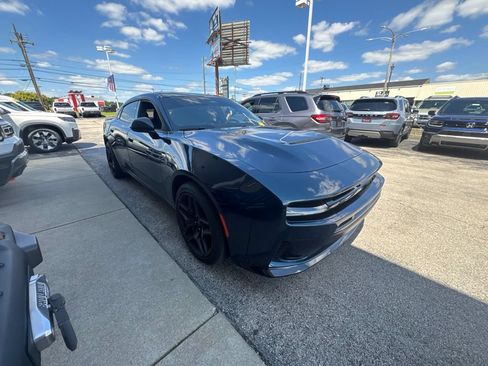 Used 2026 Dodge Charger Scat Pack w/ Blacktop Package AWD/4WD image 3