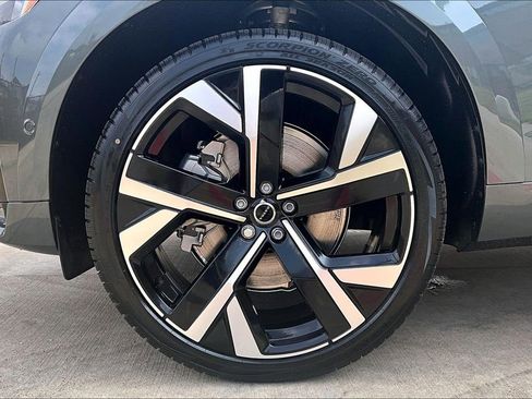New 2026 Volvo XC60 B5 Ultra w/ Protection Package Premier AWD/4WD image 42