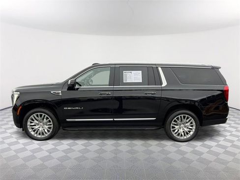 Used 2026 GMC Yukon XL Denali w/ Advanced Technology Package image 6