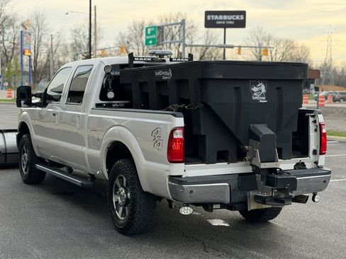 Used 2013 Ford F250 Lariat w/ Lariat Interior Pkg image 3