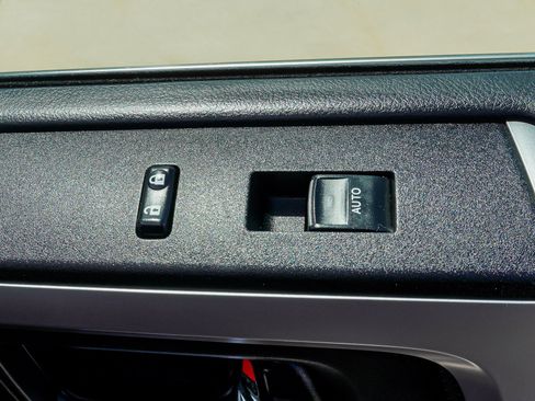 Certified 2022 Toyota 4Runner Limited AWD/4WD image 28