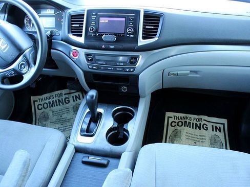 Used 2018 Honda Pilot LX image 18