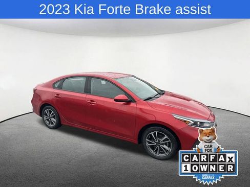 Used 2023 Kia Forte LXS image 18