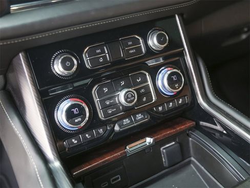 Used 2023 GMC Yukon Denali Ultimate image 26