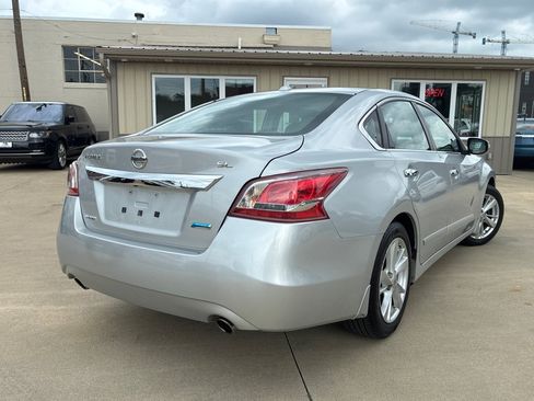 Used 2013 Nissan Altima 2.5 SL FWD image 5