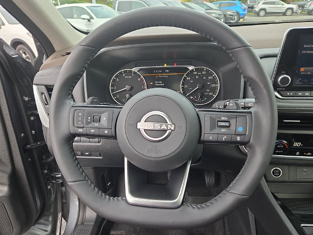 Used 2023 Nissan Rogue SV w/ SV Premium B Package AWD/4WD image 16