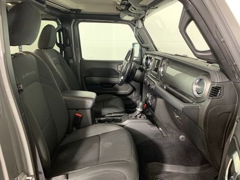 Used 2021 Jeep Wrangler Unlimited Sahara AWD/4WD image 23