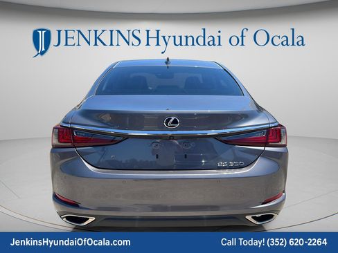 Used 2020 Lexus ES 350 w/ Premium Package FWD image 4