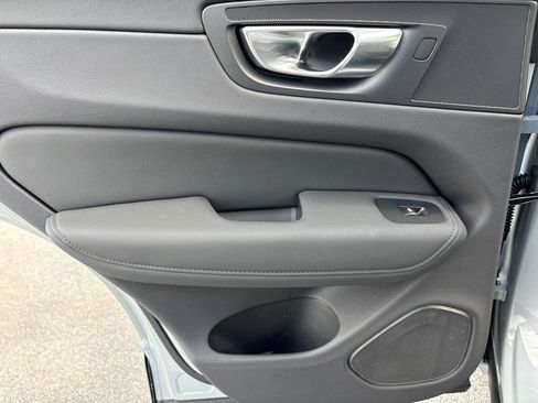 New 2026 Volvo XC60 B5 Ultra AWD/4WD image 15