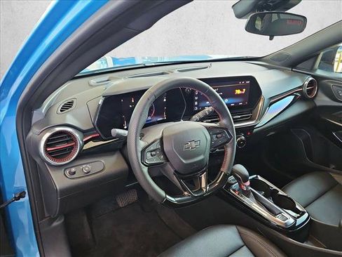 Used 2025 Chevrolet Trax RS w/ Driver Confidence Package FWD image 10