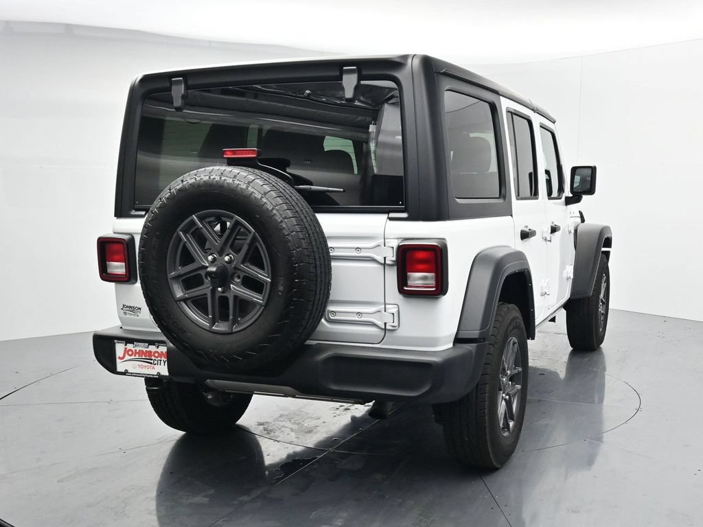 Used 2024 Jeep Wrangler Unlimited Sport AWD/4WD image 6