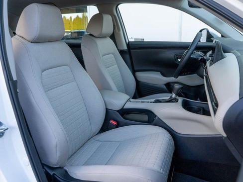 Used 2025 Honda HR-V LX image 18