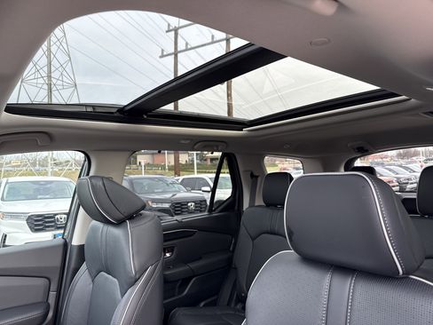 New 2025 Honda Pilot Elite image 31