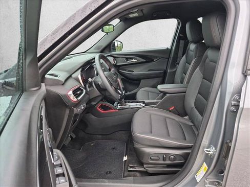 Certified 2023 Chevrolet TrailBlazer RS FWD image 22