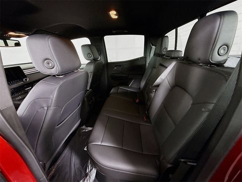 New 2026 GMC Canyon Elevation w/ Convenience Package image 18