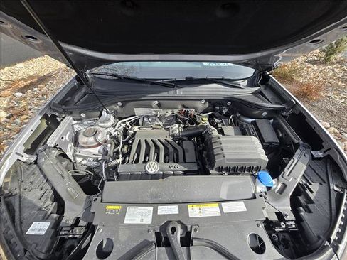 Certified 2022 Volkswagen Atlas SEL Premium image 27