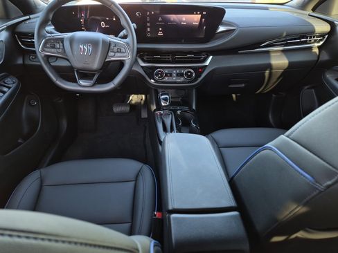 Certified 2024 Buick Envista Sport Touring w/ Convenience I Package FWD image 16