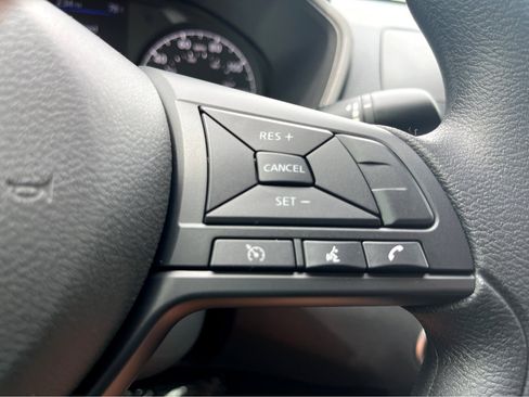 Used 2024 Nissan Altima 2.5 S image 13