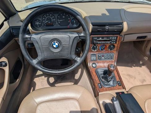 Used 1999 BMW Z3 2.5i RWD image 18
