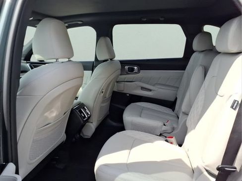 New 2026 Kia Sorento SX Prestige AWD/4WD image 17