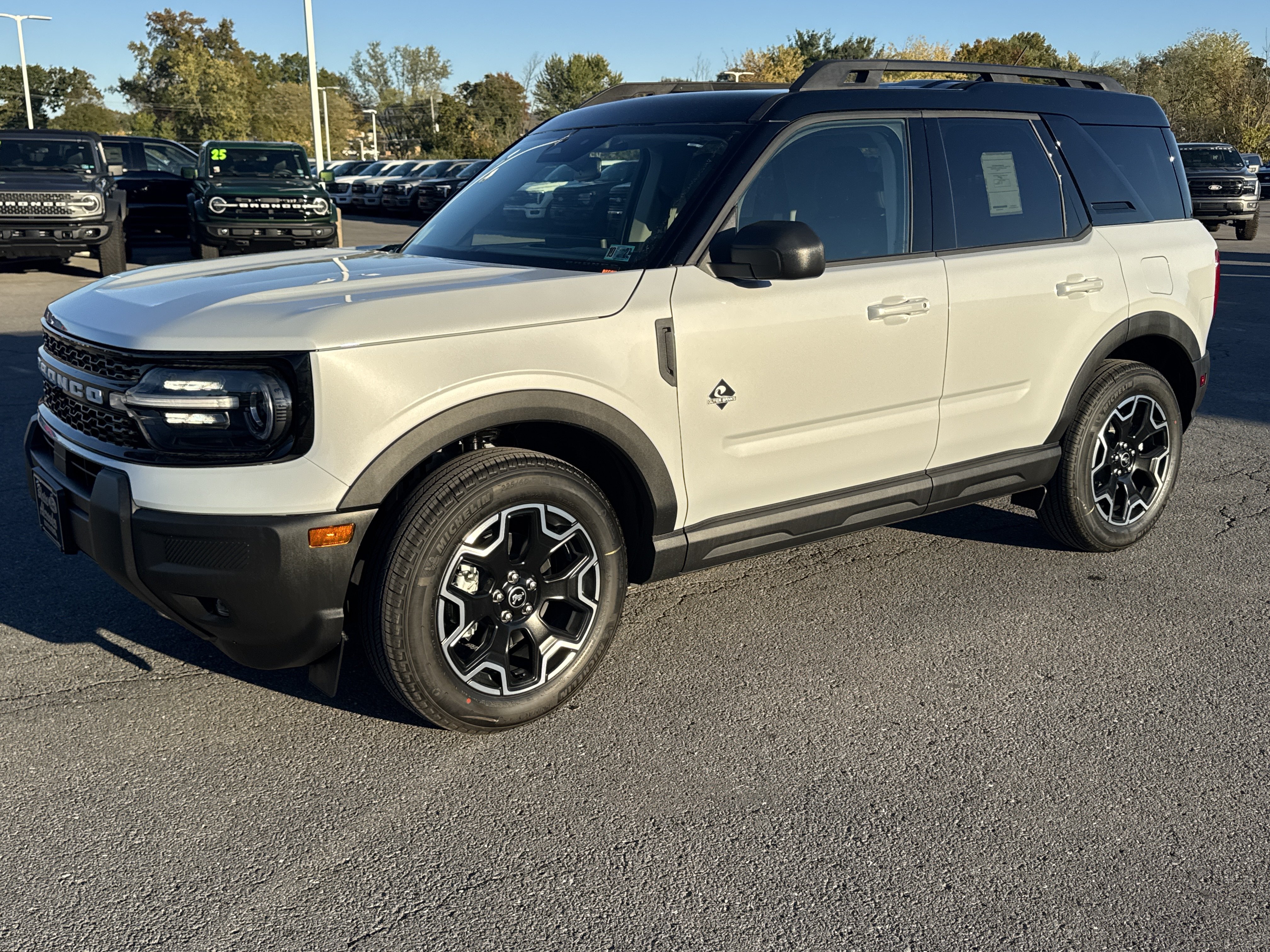 New 2026 Ford Bronco Sport Outer Banks w/ Interior Protection Package AWD/4WD image 8