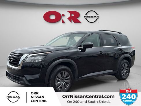 Used 2025 Nissan Pathfinder SV image 1