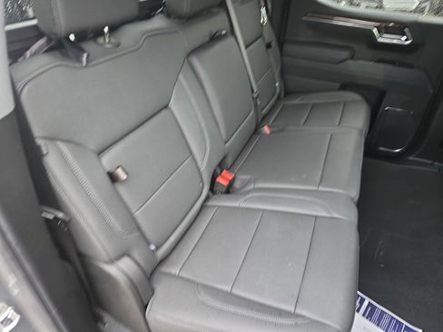 Used 2025 GMC Sierra 1500 Elevation w/ Elevation Premium Package AWD/4WD image 11