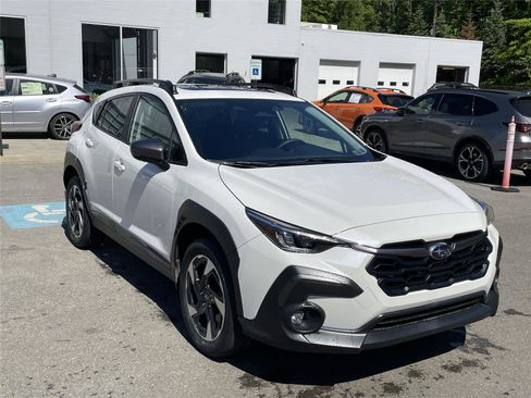 Certified 2024 Subaru Crosstrek 2.5i Limited AWD/4WD image 7