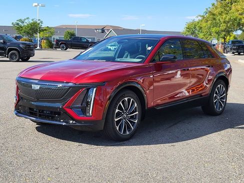 New 2025 Cadillac Lyriq Sport image 41