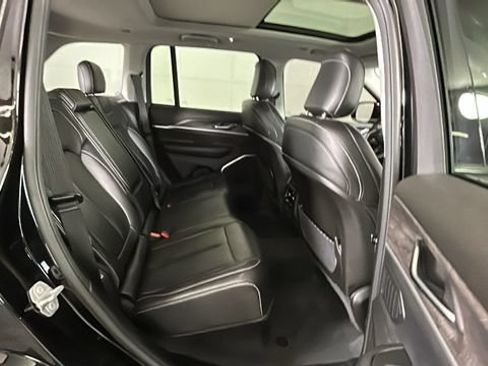Used 2023 Jeep Grand Cherokee 4WD 4xe image 30