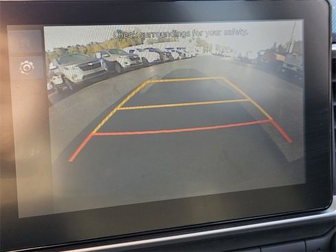 Used 2023 Hyundai Venue SEL image 24