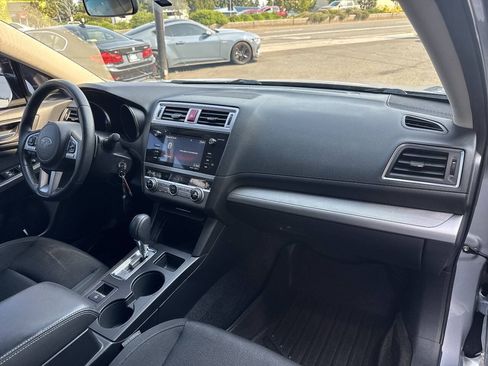 Used 2015 Subaru Legacy 2.5i Premium AWD/4WD image 17