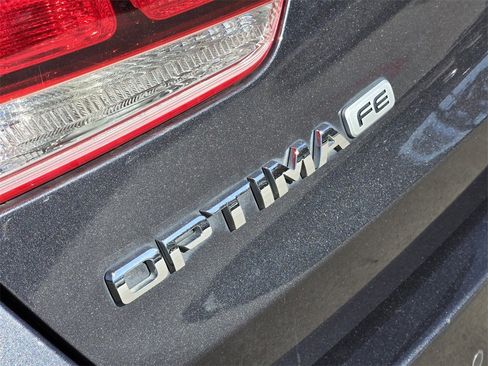 Used 2019 Kia Optima LX image 16