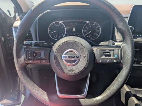 Used 2021 Nissan Rogue SV AWD/4WD image 32