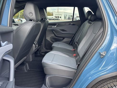 New 2026 Volkswagen Tiguan SE R-Line FWD image 23