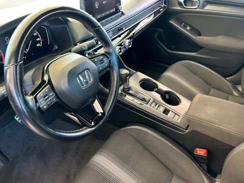 Used 2023 Honda Civic Sport image 10