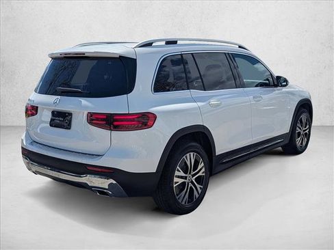 New 2026 Mercedes-Benz GLB 250 image 2