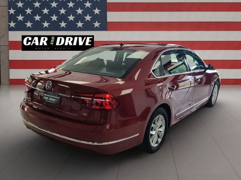 Used 2017 Volkswagen Passat 1.8T S image 4