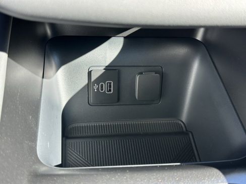 New 2026 Ford Explorer Active image 30