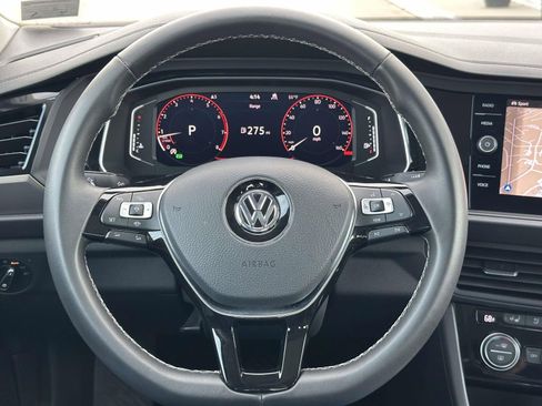 Certified 2021 Volkswagen Jetta SEL Premium image 22