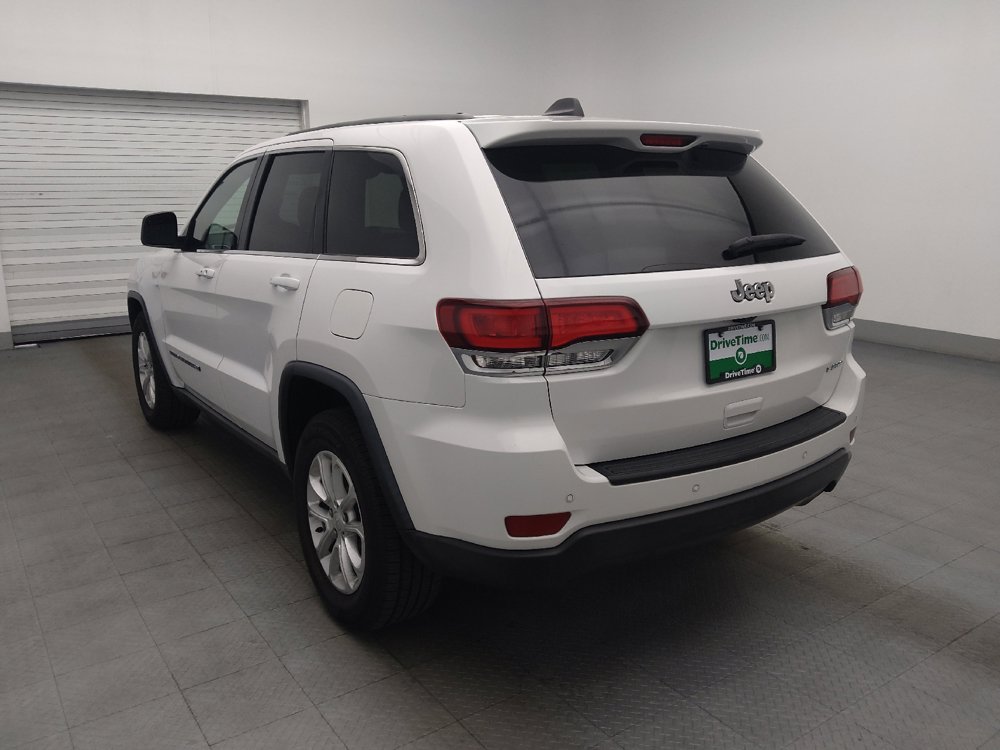 Used 2022 Jeep Grand Cherokee Laredo E w/ Security & Convenience Group RWD image 5
