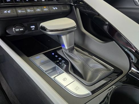 New 2025 Hyundai Elantra Limited image 20