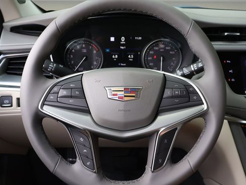 New 2026 Cadillac XT5 Premium Luxury w/ Driver Assist Package FWD image 18
