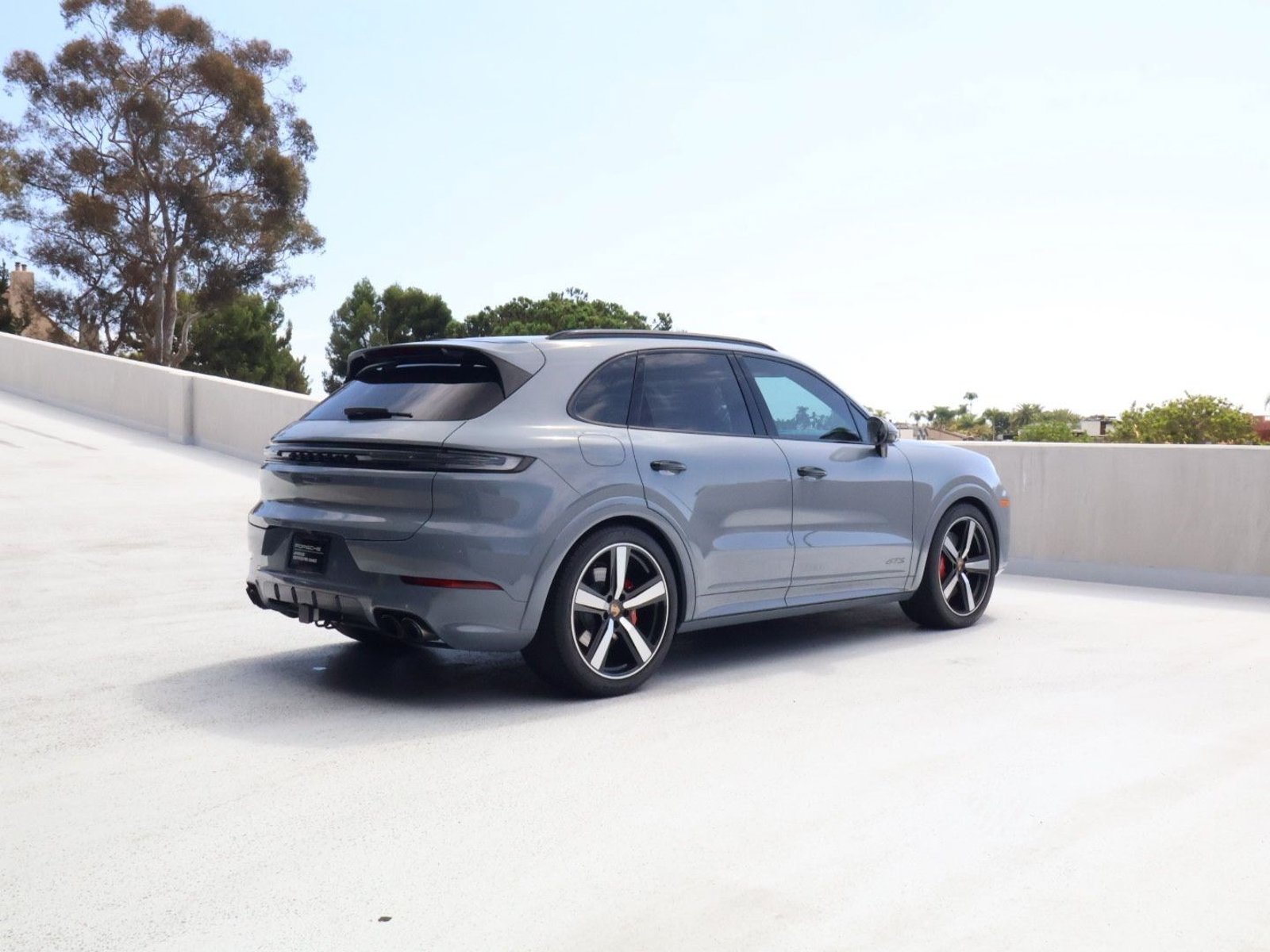 Certified 2025 Porsche Cayenne GTS AWD/4WD image 8