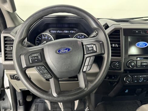 Used 2022 Ford F250 XL w/ Power Equipment Group image 12