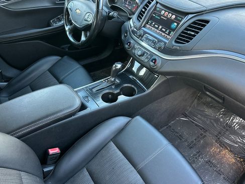 Used 2019 Chevrolet Impala LT image 15