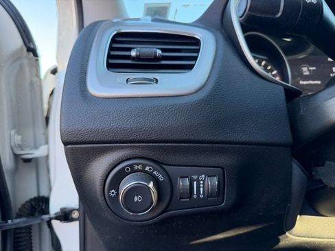 Used 2020 Jeep Compass Latitude w/ Popular Equipment Group image 61