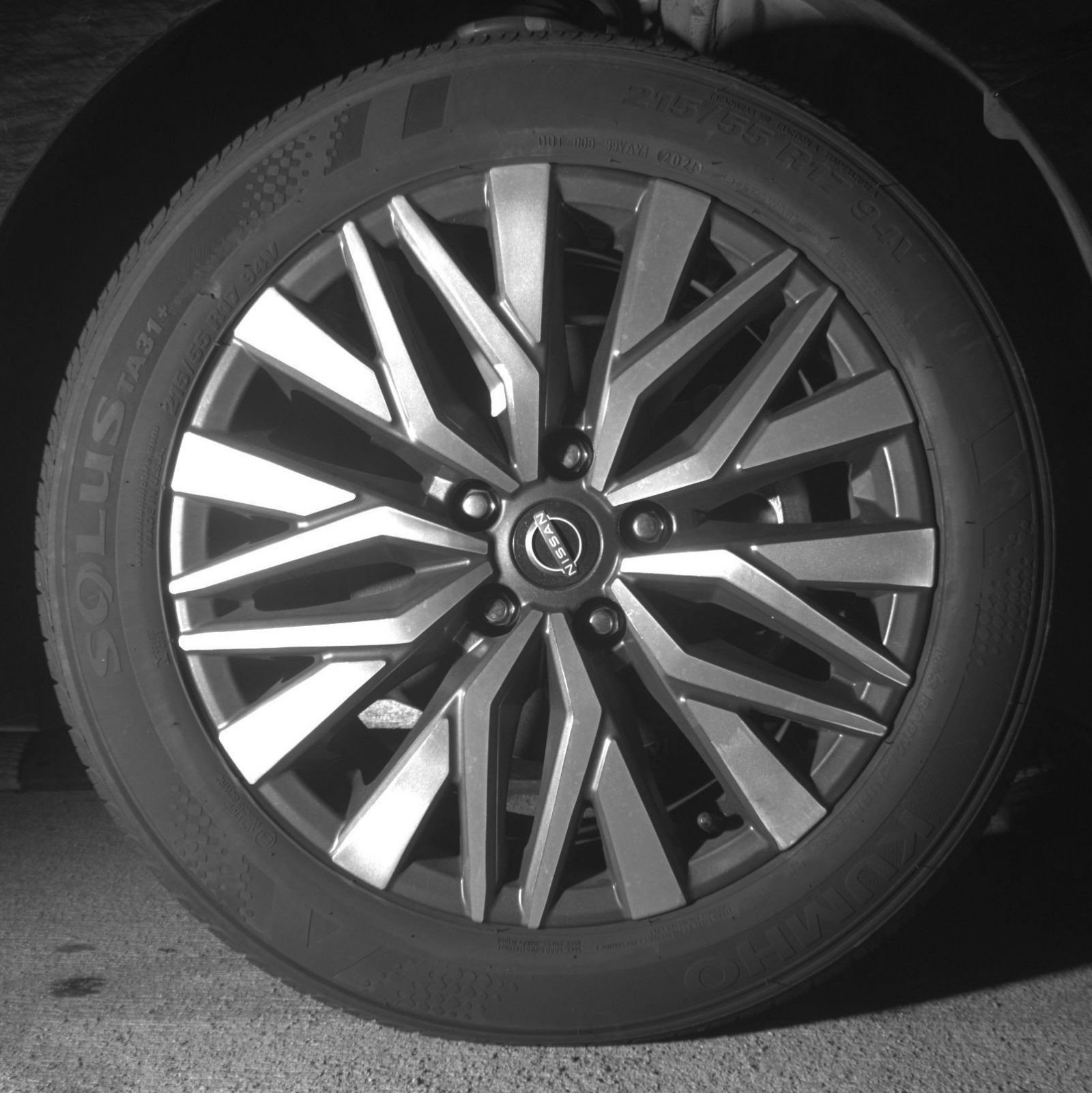 Used 2025 Nissan Altima 2.5 SV FWD image 15